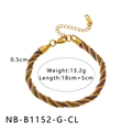 Macro d'un bracelet torsadé doré de 0,5cm avec fermoir mousqueton et chaînette de rallonge - Bracelet Chaîne Torsadée Bicolore Or Multicolore (NB-B1152-G-CL)