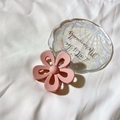 Matte pink flower hair claw clip with five-petal design on white decorative tray - 7*7*3.2cm / Light Pink