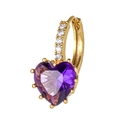 Dettaglio orecchini a cuore placcati in oro 18K con zircone viola e micro pavé di pietre - Clip per Orecchio a Cuore Viola (EH00750) / Viola