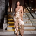 Eleganter Satin-Pyjama für Damen mit Blumenmuster, Top und lange Hose im Set - 3XL / Champagner Kirsche