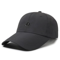 Dunkelgraue schnelltrocknende Baseballkappe mit D-Stickerei und Belüftungslöchern - Verstellbar / Grau