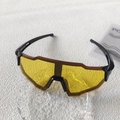 Gafas de sol deportivas para niños con lentes amarillas y montura negra para edades 2-8 - Montura Negra Lente Amarilla