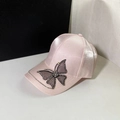 Cappellino da baseball in raso rosa con patch a farfalla e bordo di strass - Taglia unica / Rosa