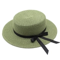 Gros plan sur un chapeau de paille vert foncé avec ruban gros-grain noir et noeud - Vert Foncé
