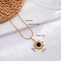 Collana con pendente a sole dorato e perla nera su catena a serpente da 40cm in acciaio - Nero