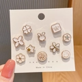 Set di 10 spille decorative con perle bianche e oro in varie mini forme carine - Serie Mista Cartoon Bianco