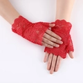 Elegantes guantes de encaje rojo sin dedos con diseño floral y bordes ondulados - Rosa Roja