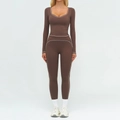 Ensemble de yoga deux pièces marron foncé avec coutures contrastées blanches - S / Haut Et Bas / Brun Chocolat Foncé