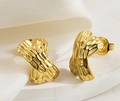 Golden stainless steel stud earrings with rhombus mesh texture and hammered finish - Gold Hammered Style (HE43367D0W0)