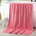 Serviette de bain rose en velours corail avec motif chevrons et boucle de suspension - 80x160cm / Motif de blé/Rouge brique