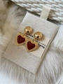 Dettagli di orecchini vintage a cuore con smalto bordeaux e bordo placcato in oro - E1826 Smalto rosso / Cuore in smalto rosso