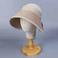 Dettaglio cappello parasole a tesa larga con trama intrecciata e fascia elastica - M (56-58cm) / Cachi