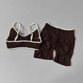Yoga-Set in Braun und Weiß mit Sport-Bh und Leggings mit Push-Up-Effekt für Fitness - S / Destillierter Kaffee