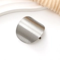Fermaglio per capelli minimalista in metallo argento spazzolato con design curvo - Argento Spazzolato / Argento