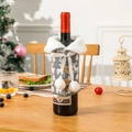 Graue und weiße gestrickte Weihnachtsweinflaschenhülle mit Schneeflocken und Plüschkragen - Rentier Grau