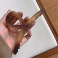 Große Haarklammer aus mattem bernsteinfarbenem Harz mit elegantem Farbverlauf-Design - C-Einfaches Kreuz (Bernstein Verlauf Matt)