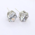 Elegante Kronenohrstecker mit sechs Zacken und funkelndem runden Zirkonia im Brillantschliff - Silber 2206