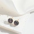 Minimalist round stud earrings with pink and black marble pattern in gold frame - Black Pink