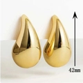 Exaggerated golden teardrop earrings with high-shine mirror finish and 42mm size detail - Gold Large 4.2CM