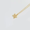 Collar con colgante de estrella de mar dorada e incrustación de nácar rosa suave - Estrella de mar