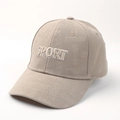 Détail de la broderie 3D SPORT et du motif embossé sur la casquette de baseball kaki - Réglable / Khaki
