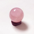 Natuurlijke rozenkwarts kristallen bol op een donkerhouten voet voor decoratie - Ongeveer 4cm / Rozenkwarts Bol