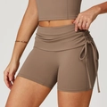 Braune Yoga-Shorts mit hoher Taille, seitlichem Kordelzug und mattem Stretch-Stoff - Sandbraun
