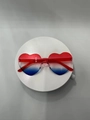 Lunettes de soleil cœur sans monture avec dégradé bleu-blanc-rouge et branches rouges - Rouge/Blanc/Bleu