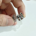 Verstellbarer Spinnenring im Punk-Stil aus Vintage-Silber auf weißem Hintergrund präsentiert - Spinne Stil 2
