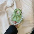 Mini borsa plissettata verde chiaro con manico di perle e catena dorata per bambine - Verde