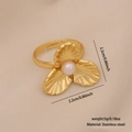 Adjustable golden stainless steel ring featuring a shell petal design and a faux pearl - Three-petal Flower Pearl (5#)