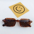 Retro-Rechteckige Sonnenbrille mit Schildpatt-Muster und braunen Gläsern mit Goldakzent - Leopardenmuster