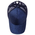 Dettaglio del cappellino glitter per coda di cavallo con rete nera e apertura superiore - Taglia Adulto (Regolabile) / Blu Notte a Cinque Pannelli