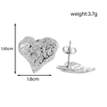 Orecchini a cuore in acciaio color argento martellato, altezza 1,65 cm e larghezza 1,8 cm - Piccolo Cuore Texturizzato / Argento (ER-1558 Piccolo Cuore Texturizzato)
