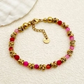 Bracciale minimalista in acciaio inossidabile dorato con perline rosa e rosse e moschettone - Rosa