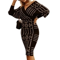 Abito aderente da donna con scollo a V, stampe geometriche in bianco e nero e maniche lunghe - S / Nero