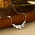 Collar de sonrisa de plata esterlina S925 con siete piedras de circonita brillantes - Plata 925 / Oro Blanco