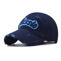 Dettaglio cappellino in cotone blu scuro con ricamo 3D Classic e stile vintage - Blu navy