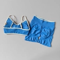 Zweiteiliges Yoga-Set in Blau und Beige mit Scrunch-Butt-Shorts und Sport-BH für Damen - Elektroblau