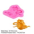 Stampo in silicone drago rosa e decorazione nuvola dorata per dolci 8,7x6x1,1 cm - B112 / Rosa