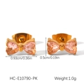 Dettaglio degli orecchini a fiocco dorati con zircone rosa incluse le dimensioni reali - Fiocco (HC-E10790-PK)