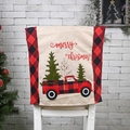 Coprisedia natalizio con camion rosso e motivo a quadri su sedia in legno bianco decorata - Stile Camion Rosso