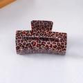 Klassische Haarklammer mit rotem und schwarzem Leopardenmuster in Glanzoptik - Roter Leopard