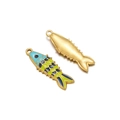 Ciondolo a forma di pesce in acciaio inossidabile con smalto blu verde giallo su oro - Blu/Giallo/Verde (01)