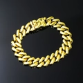 Bracelet chaîne cubaine dorée polie pour hommes avec fermoir sur fond noir élégant - 8 pouces / Or (Bracelet)