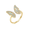 Anillo de mariposa dorado con circonitas y detalles de esmalte azul en fondo blanco - Abierto Ajustable / Dorado