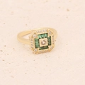 Detail of an adjustable gold ring featuring an emerald green zircon and round crystal - Adjustable Open / Geometric Vintage Emerald Style (4#)