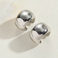 Orecchini a C larghi in argento lucido con finitura a specchio per uno stile moderno - Argento liscio