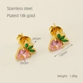 Orecchini a fragola in acciaio inossidabile placcato oro 18k con zirconi rosa - Orecchini a bottone (ZG973) / Stile Fragola Rosa