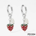Pendientes de aro de acero plateado con perla blanca y colgante de fresa esmaltada - Estilo de Pendientes de Perla y Fresa Plateado (PD3304)